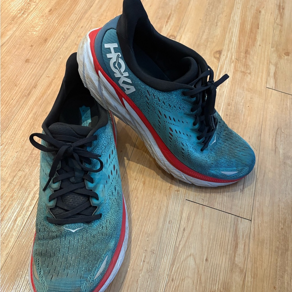 Hoka Men Clifton 8 size 11.5 Black and Teal Sneakers